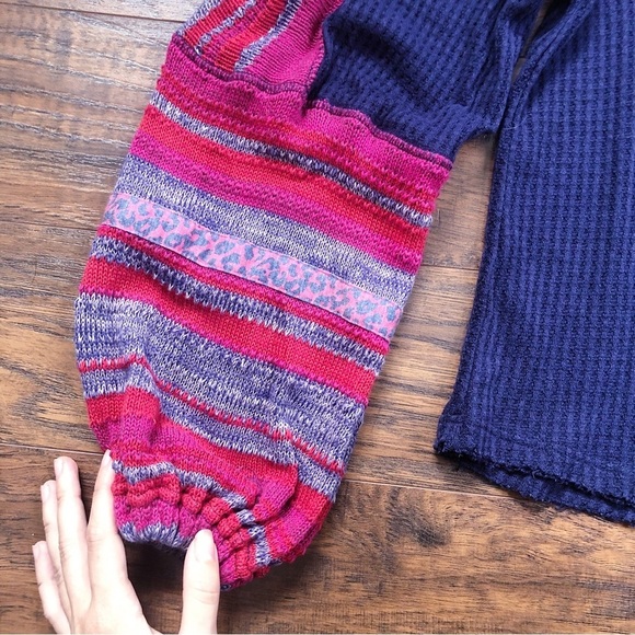 Free People • Copenhagen thermal knit top balloon sleeve mixed media navy red - Picture 8 of 13